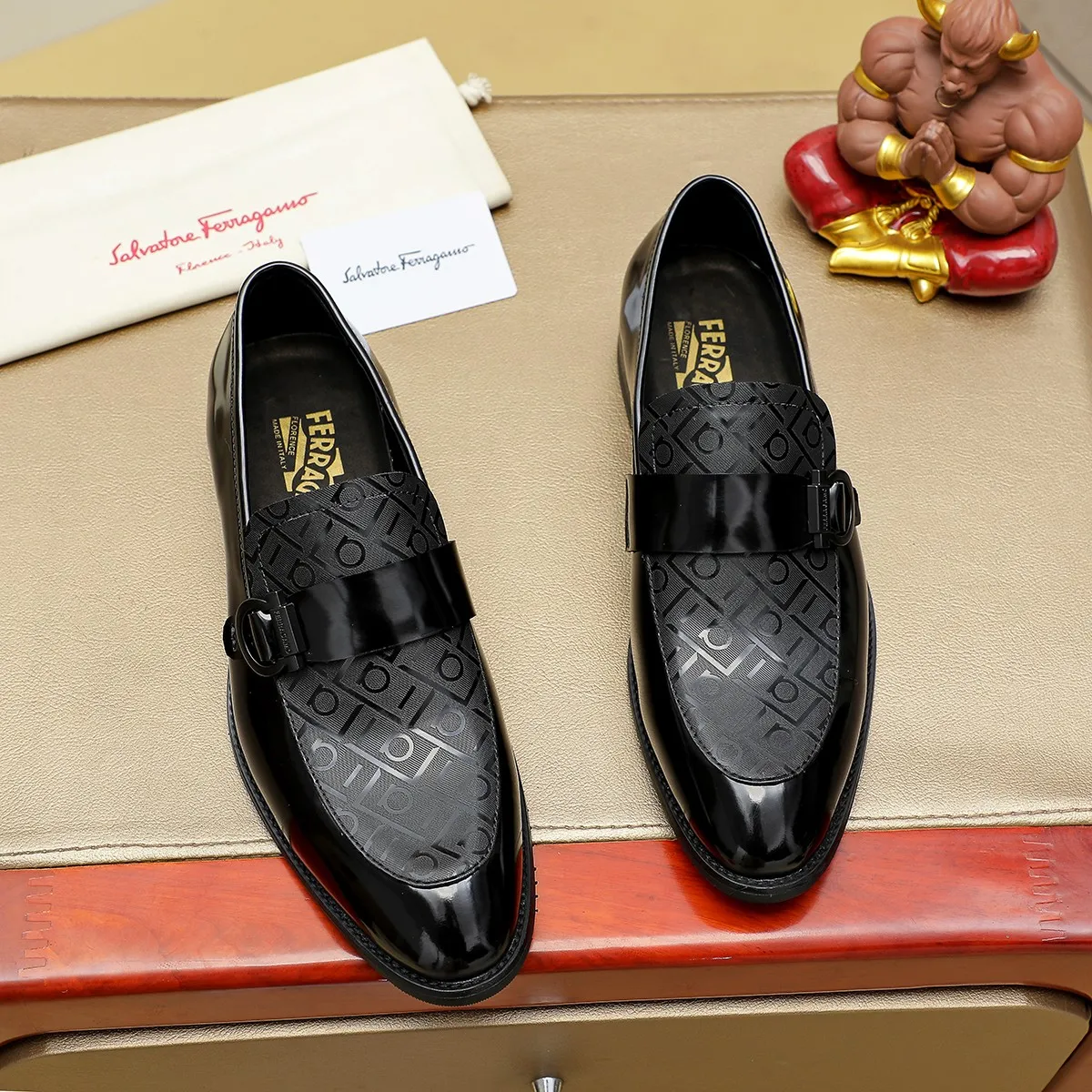 Men's shoes 💰460 Ferragamo [Ferragamo] top imported suit men's shoes 💯Original copy of the official website, product materials: selected imported embossed calfskin + luxury hardware buckle accessories ~ imported water-dyed cow 🐂 leather lining. Strong three-dimensional visual effect, original combination outsole, multiple colors available😘 Size: 39-44 (38.45.46. Customized)